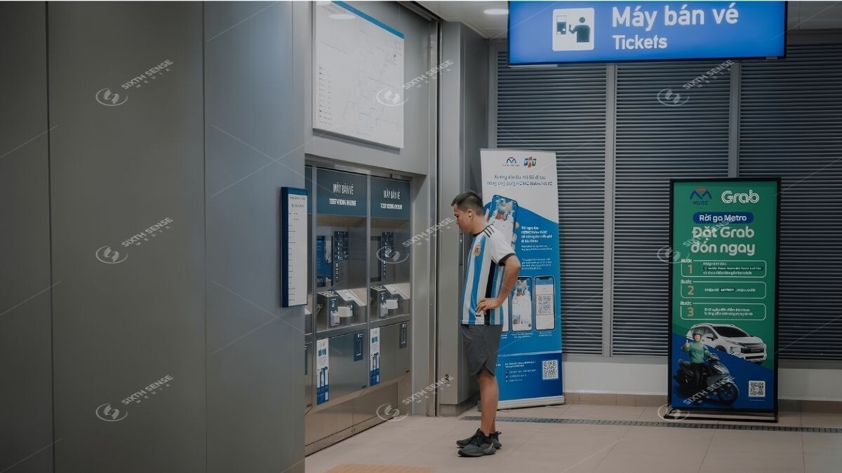 Quảng Cáo Tại Cổng Soát Vé Và Máy Bán Vé 