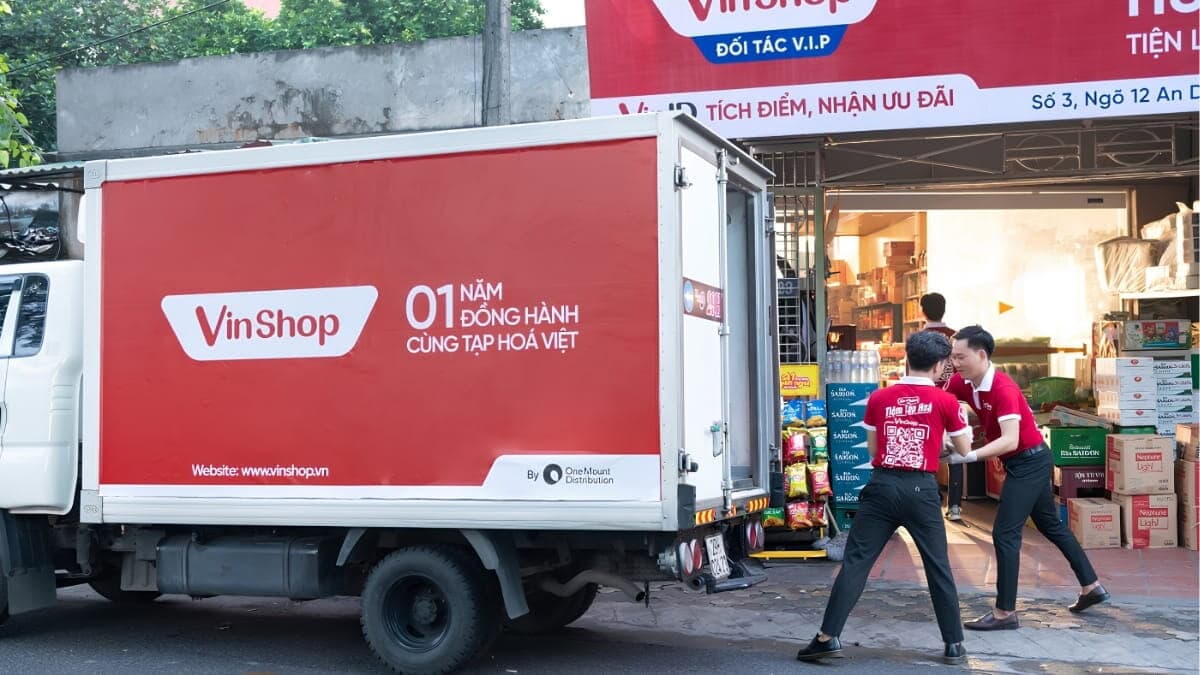 Dán Decal Quảng Cáo Trên Thùng Xe Tải 