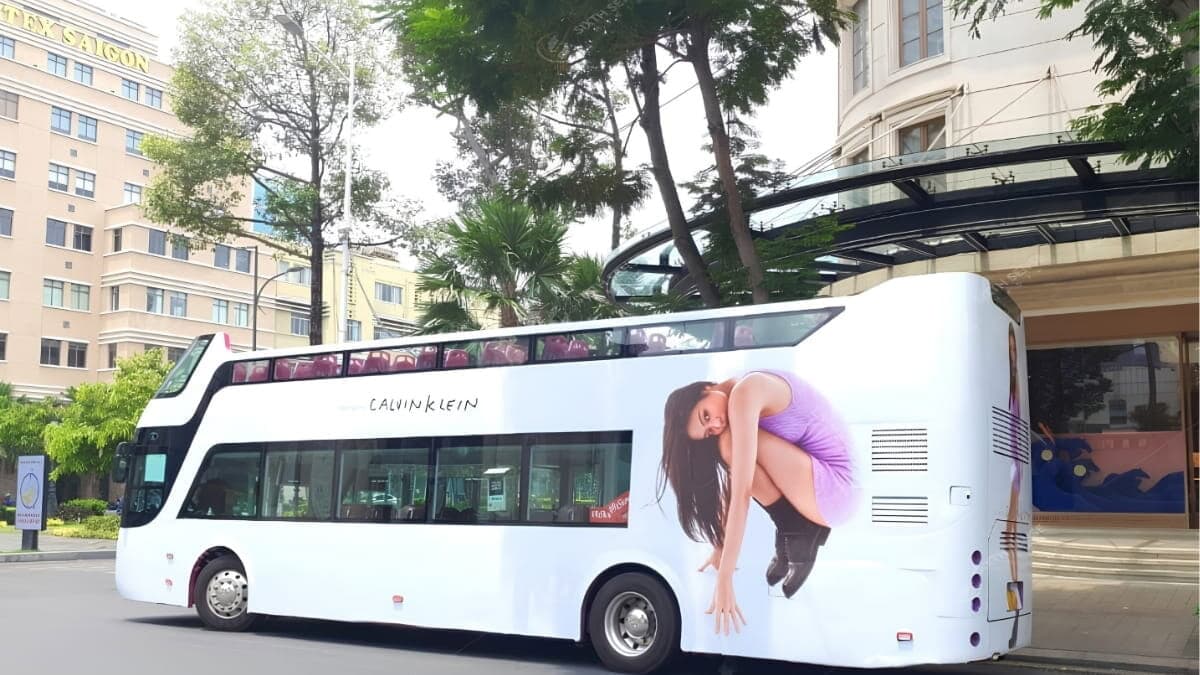 Diễu Hành Với Chiến Dịch Ra Mắt BST "Jennie For Calvin Klein" 2