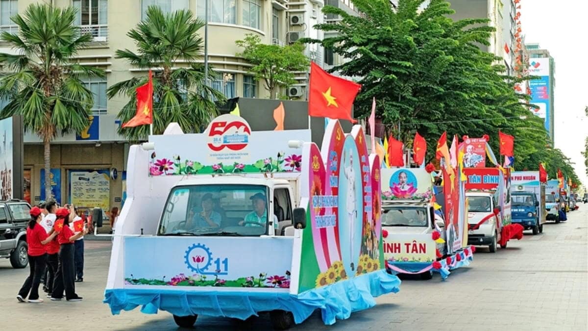 Xe Diễu Hành Lễ Hội Và Văn Hóa 
