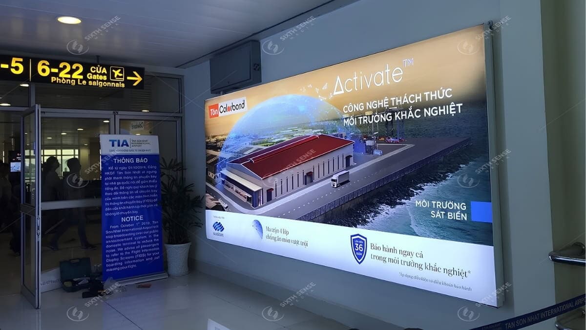 Yếu Tố Ảnh Hưởng Đến Giá Quảng Cáo Tại Sân Bay- Hình Thức Và Kích Thước Quảng Cáo
