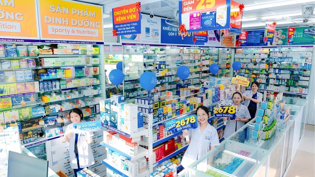 Poster, Banner Và Decal Quảng Cáo Trong Nhà Thuốc 
