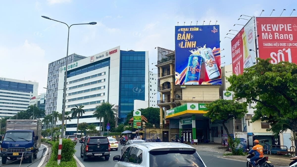 Yếu Tố Ảnh Hưởng Đến Báo Giá Biển Quảng Cáo Ngoài Trời- Có Sử Dụng LED Hay Không