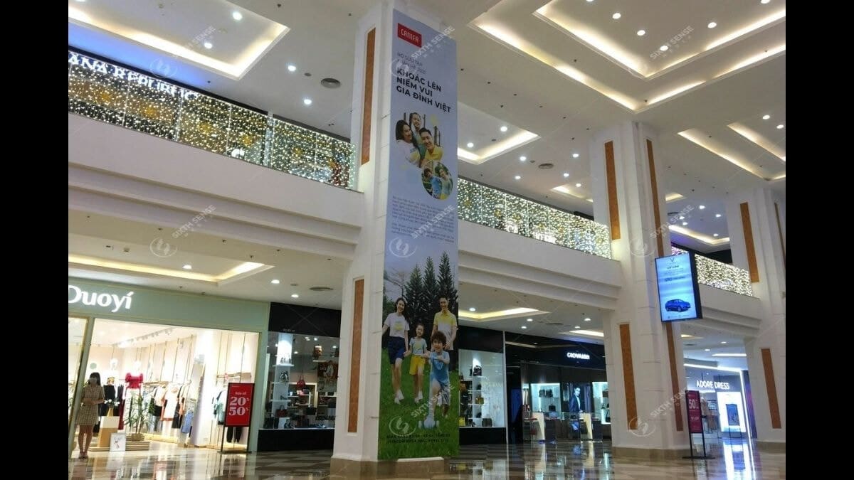 Quảng Cáo Banner Thả Trần, Thông Tầng Trong TTTM 
