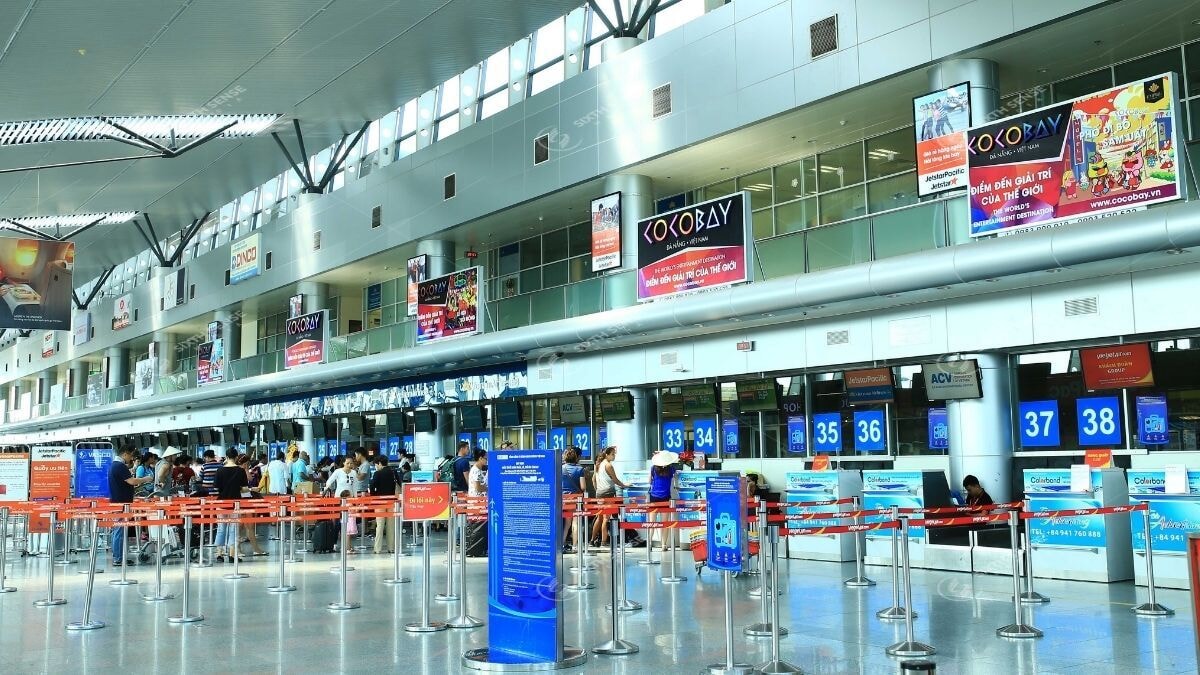 Ưu Điểm Và Nhược Điểm Của Quảng Cáo Trong Tòa Nhà 