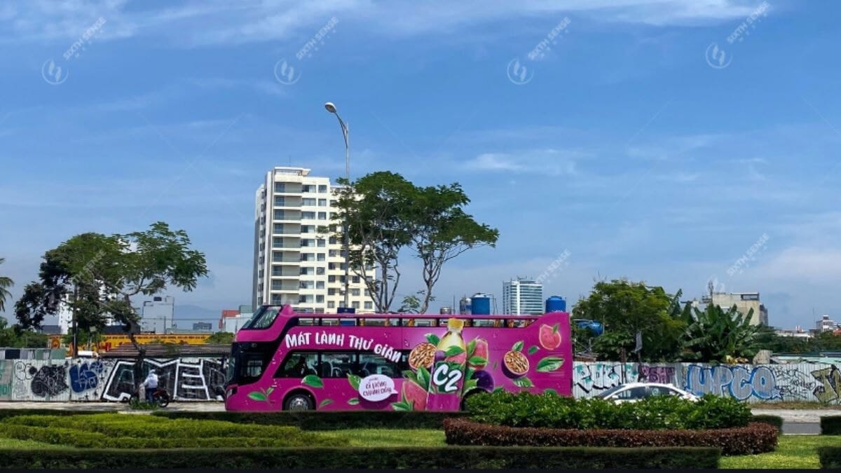 Quy Trình Chạy Roadshow Xe Bus Chuyên Nghiệp Tại Sixth Sense Media