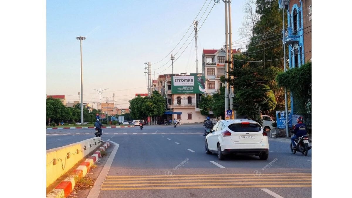 Làm Biển Quảng Cáo Tấm Lớn Pano Cho Ống Nhựa Stroman