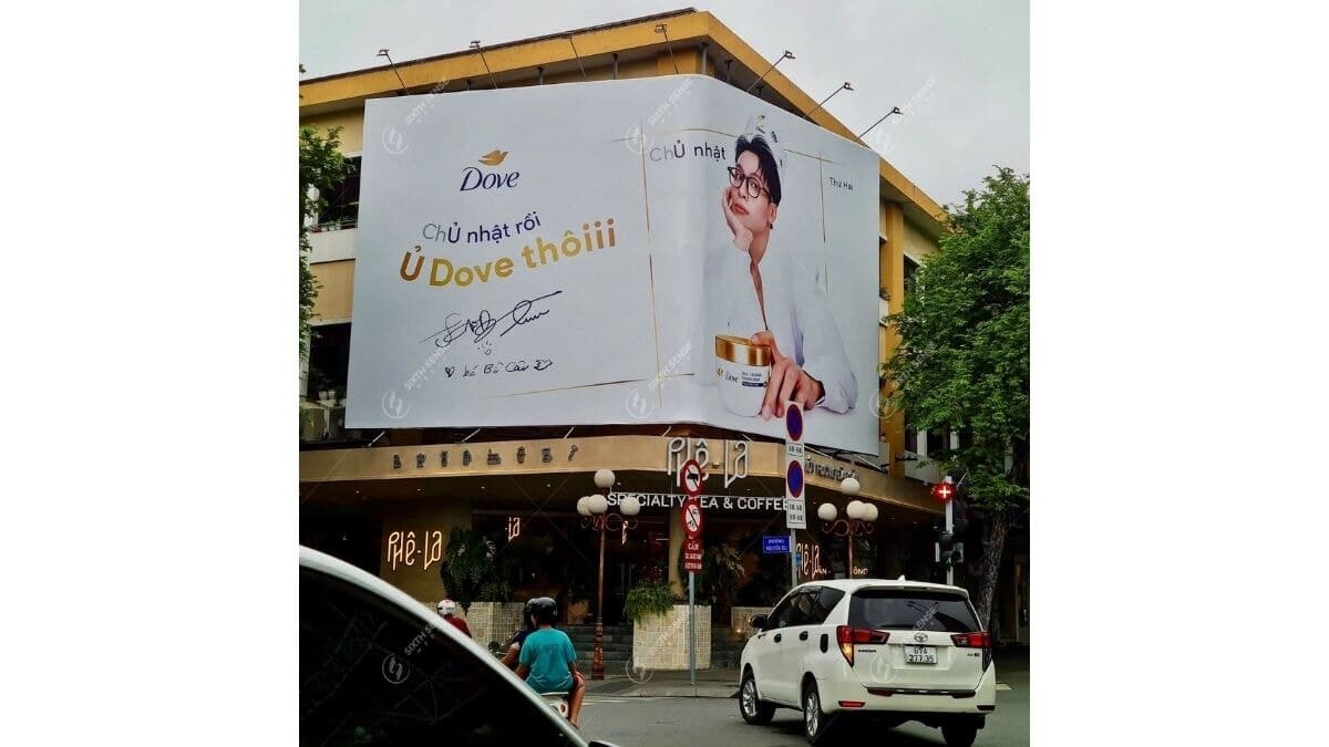 Pano quảng cáo