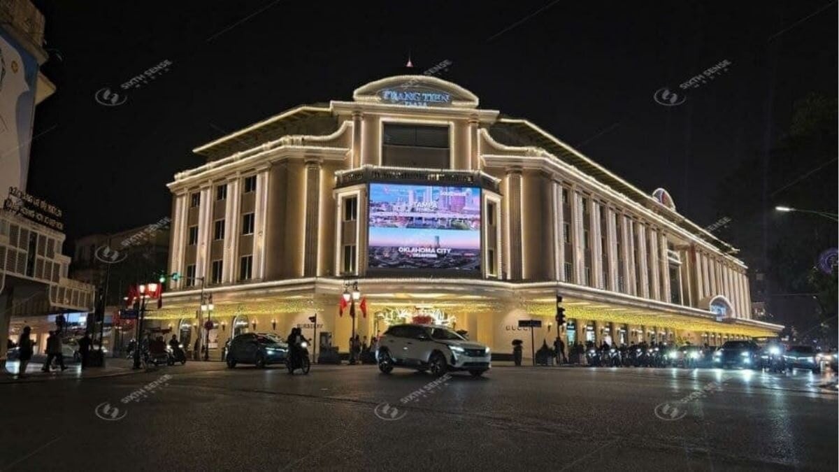 Màn hình LED Ngã tư Tràng Tiền – Đinh Tiên Hoàng